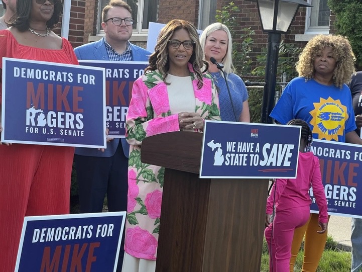 State Rep. Karen Whitsett speaking at a Democrats for Mike Rogers rally in Detroit
